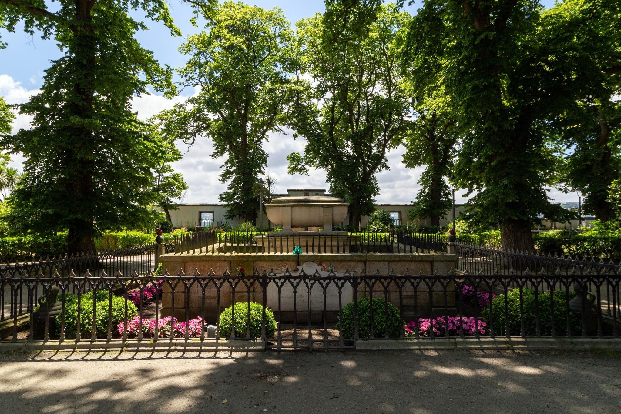 General Sir John Moore's tomb is located in the old city of A Coruña, in the gardens of San Carlos, due to his stated intention of being buried in the place where he was killed in battle. Spain.