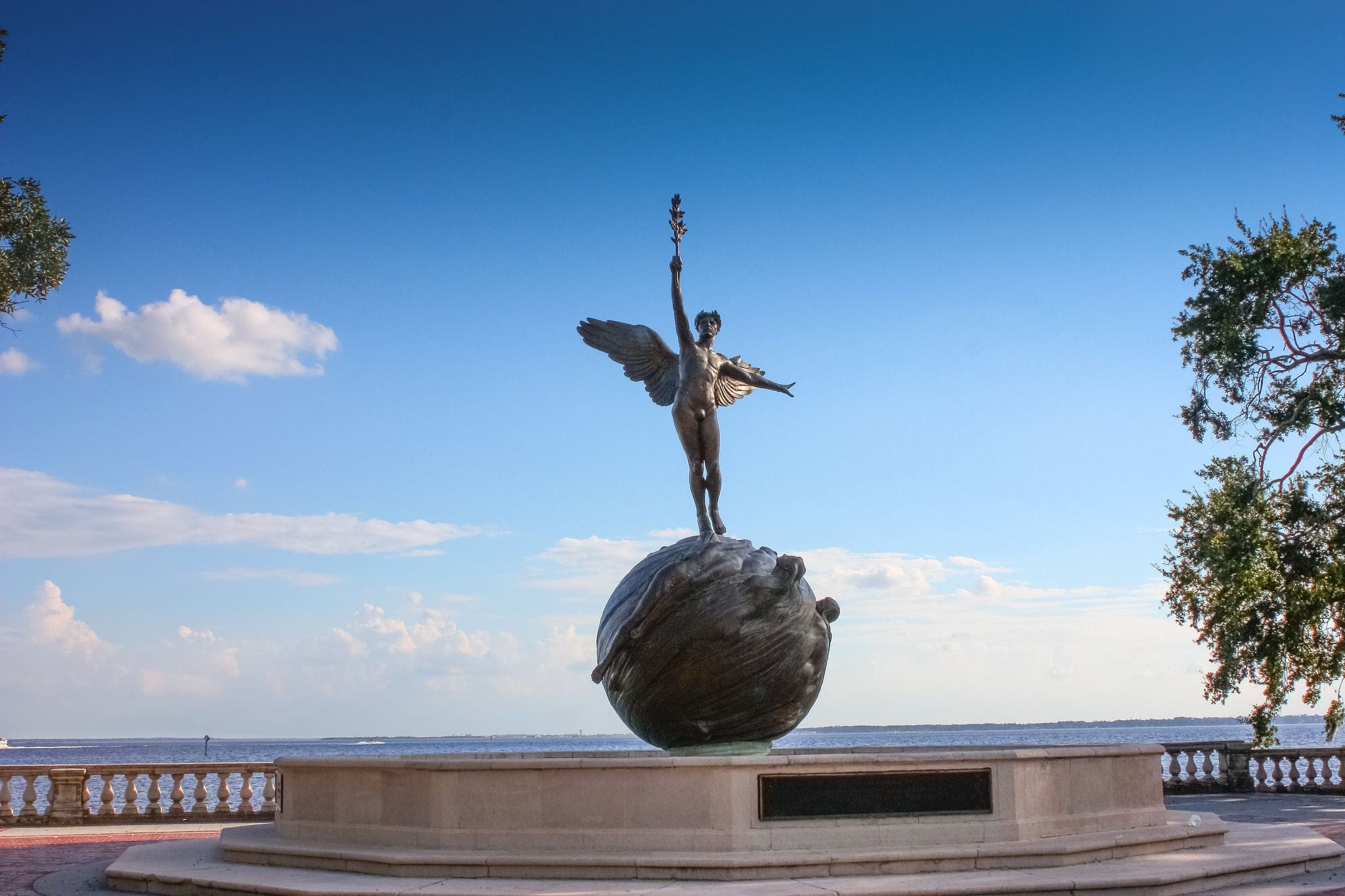 Sculpture in memorial park Jacksonville.