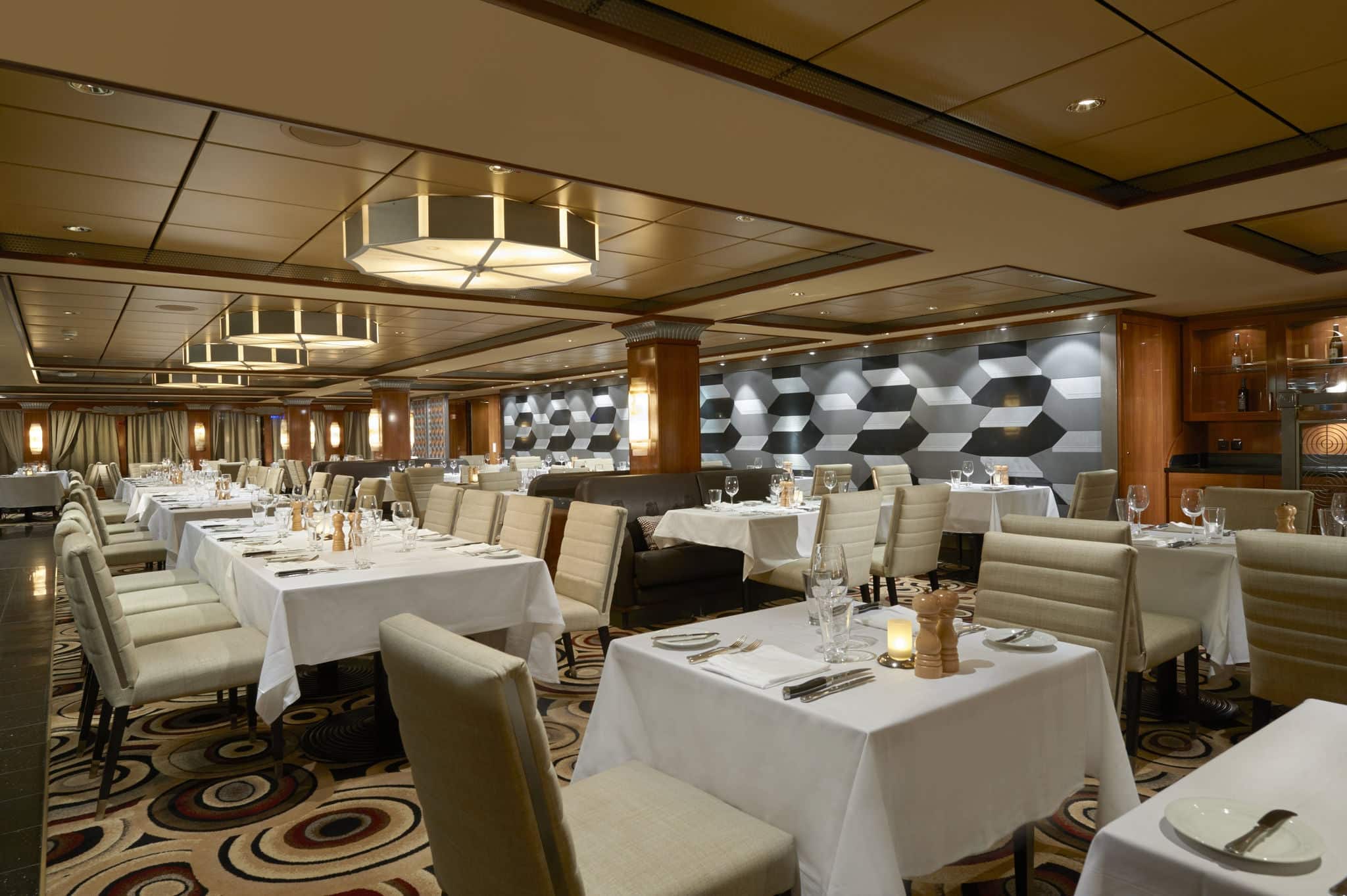 NCL Gem Dining Cagneys