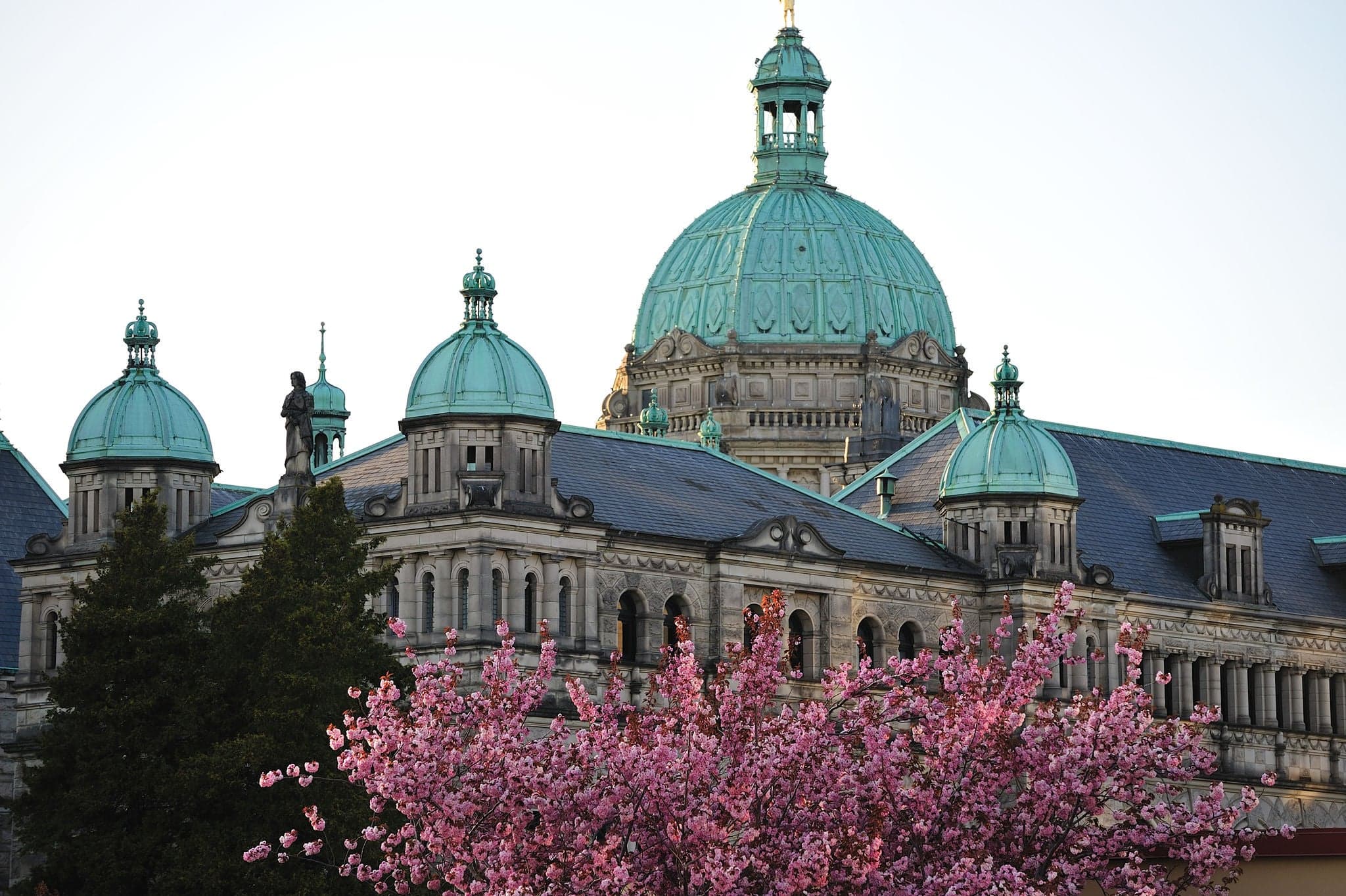 The historic british columbia province parliament building (built in 1893) in victoria , bc, canada