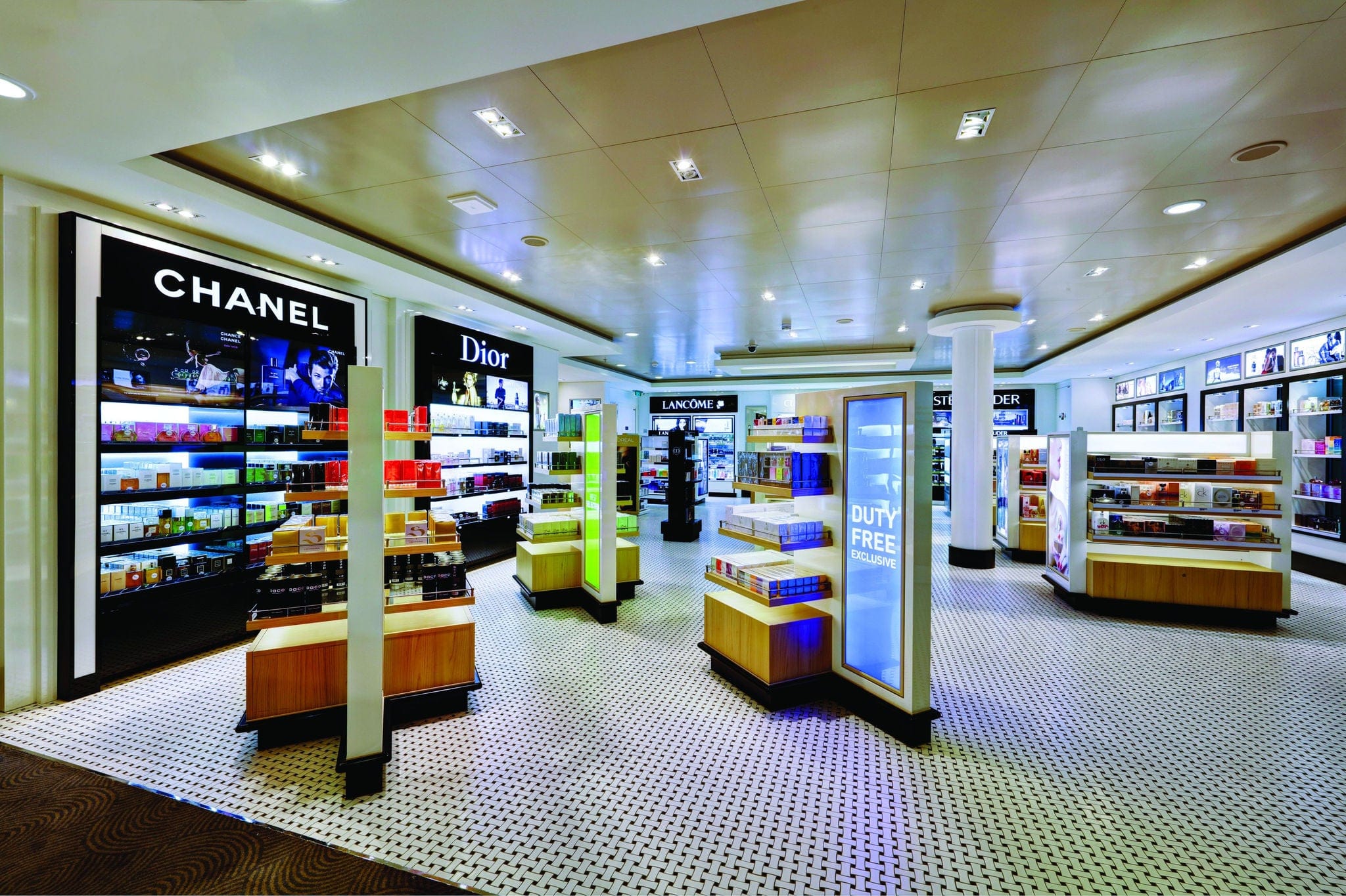 NCL Escape Shopping Tradewinds
