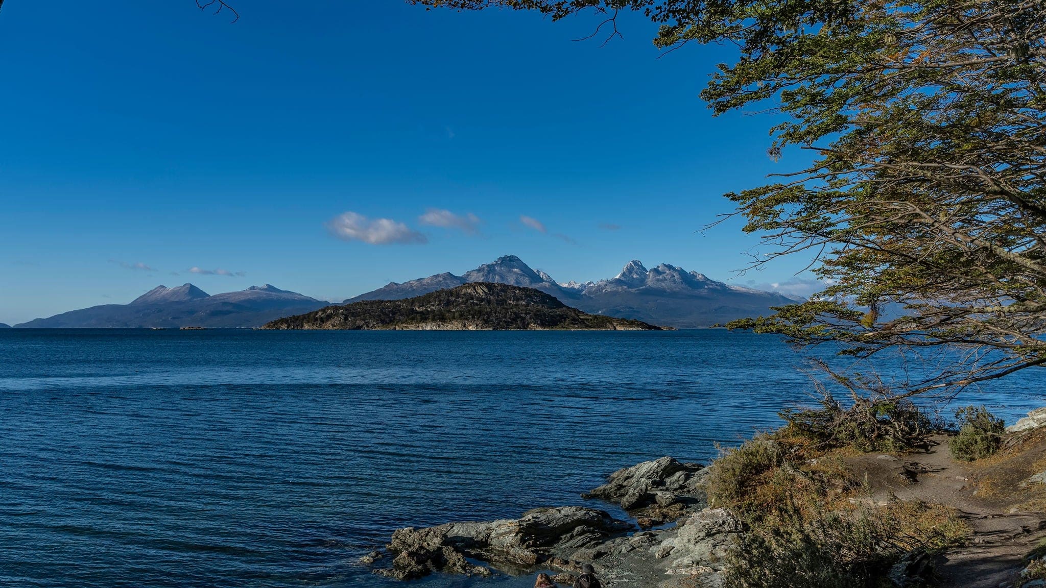 Tierra-Del-Fuegos-Lakes