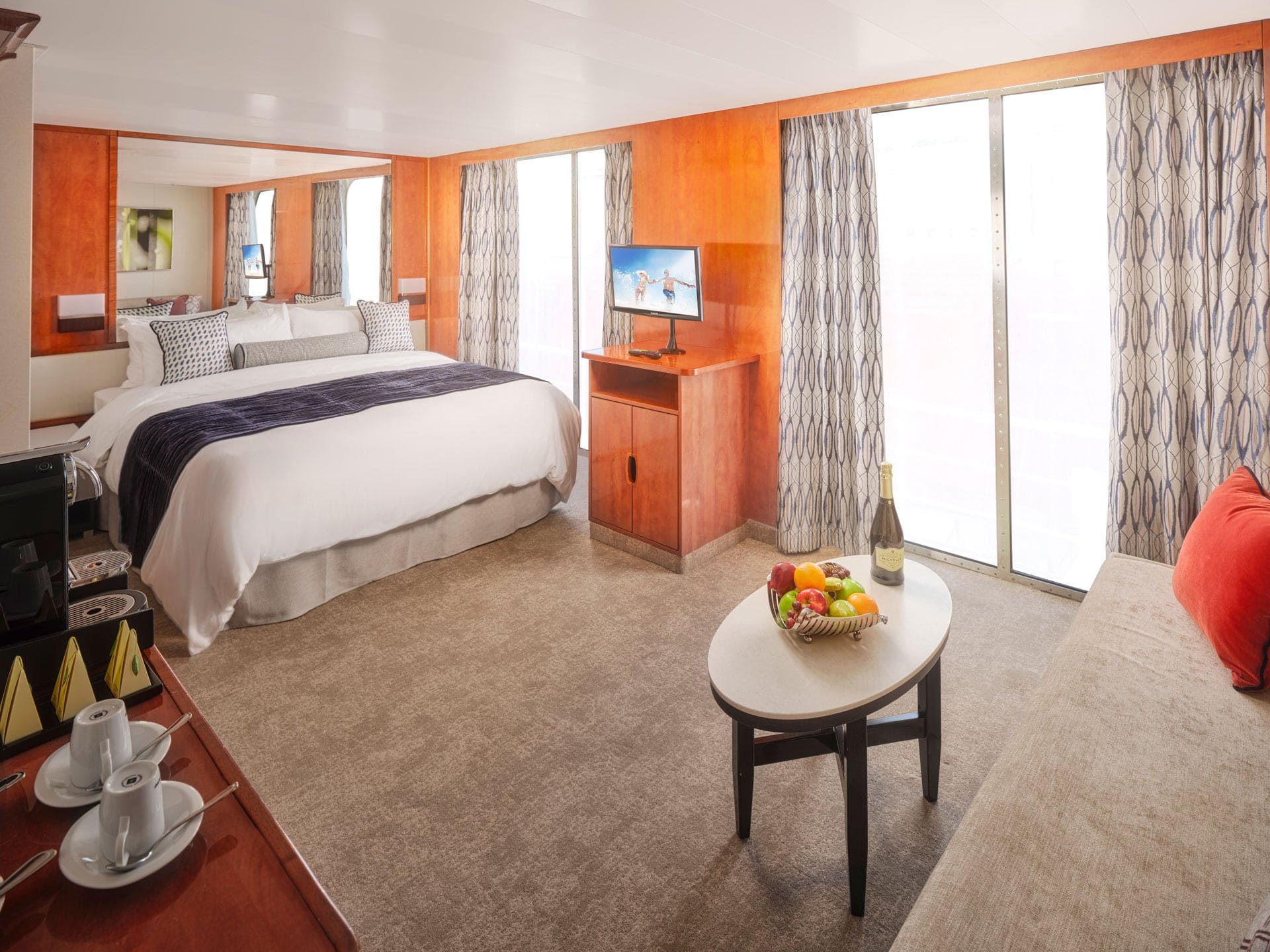 Suite familiar 1-Bedroom con vista obstruida, Pride of America