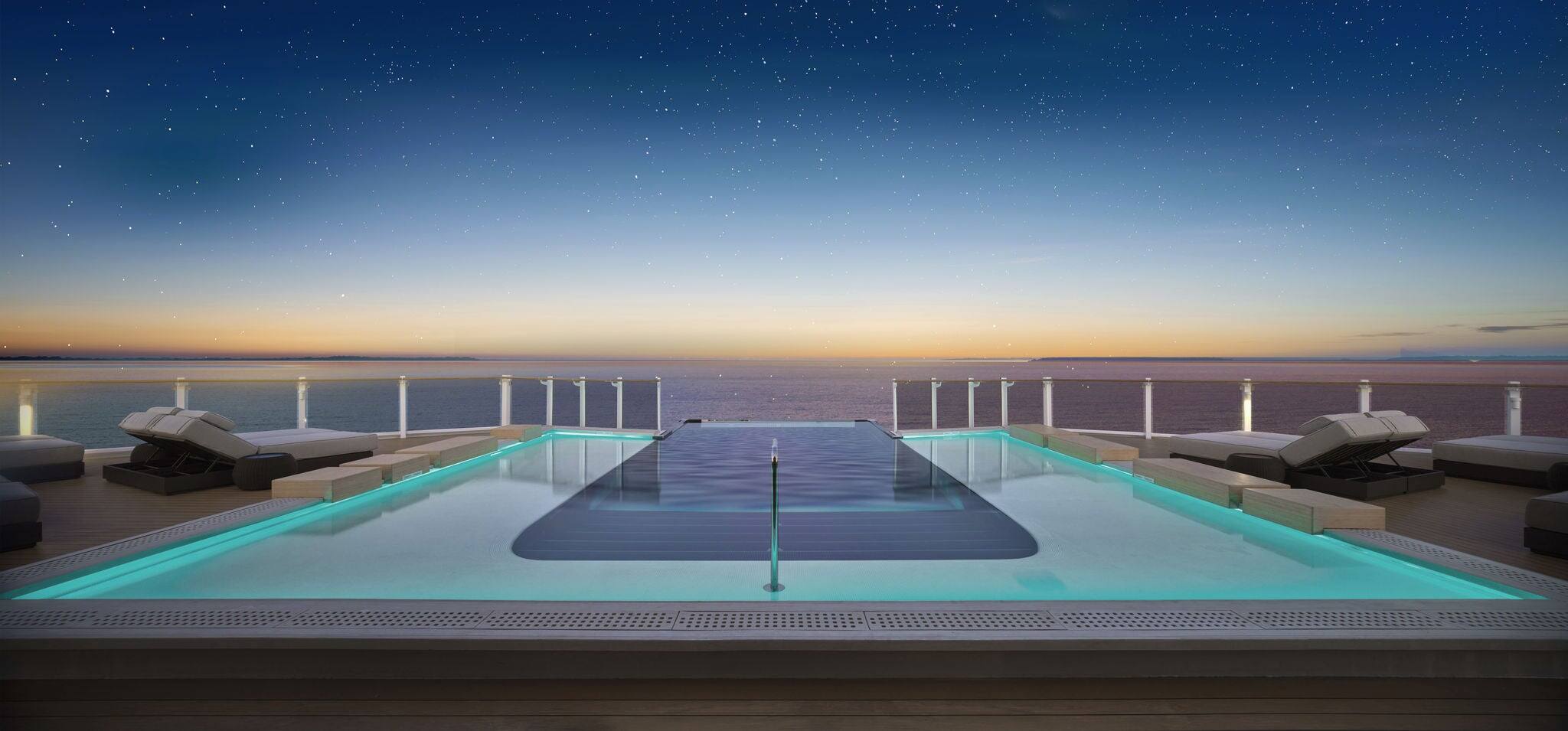 Norwegian Luna Haven Sundeck Infinity Pool