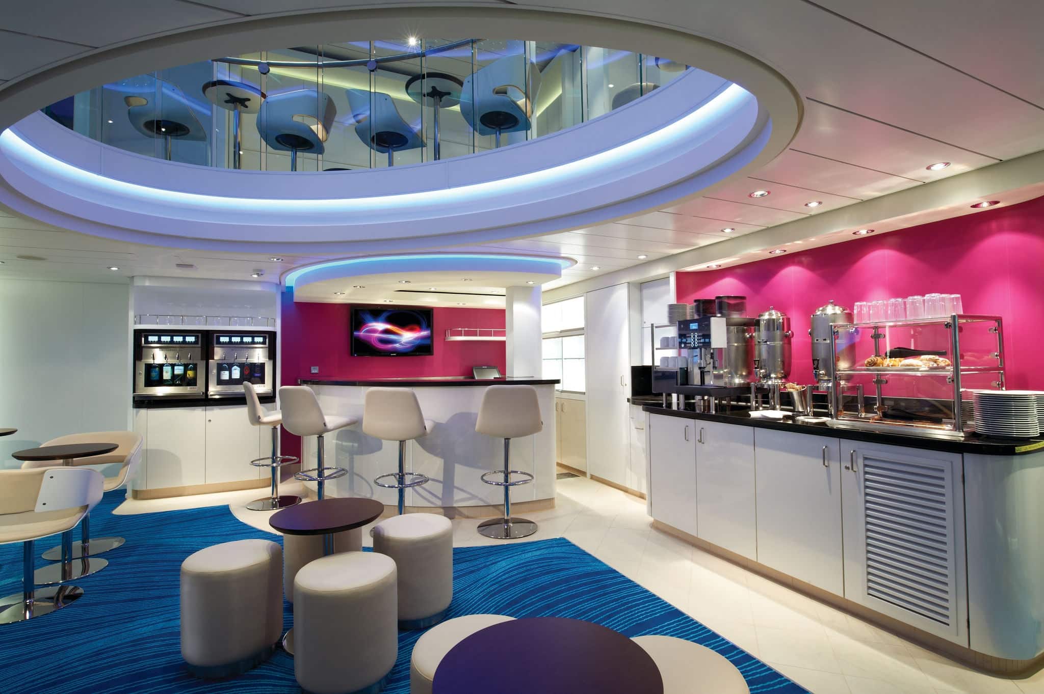 NCL Breakaway Studio Lounge