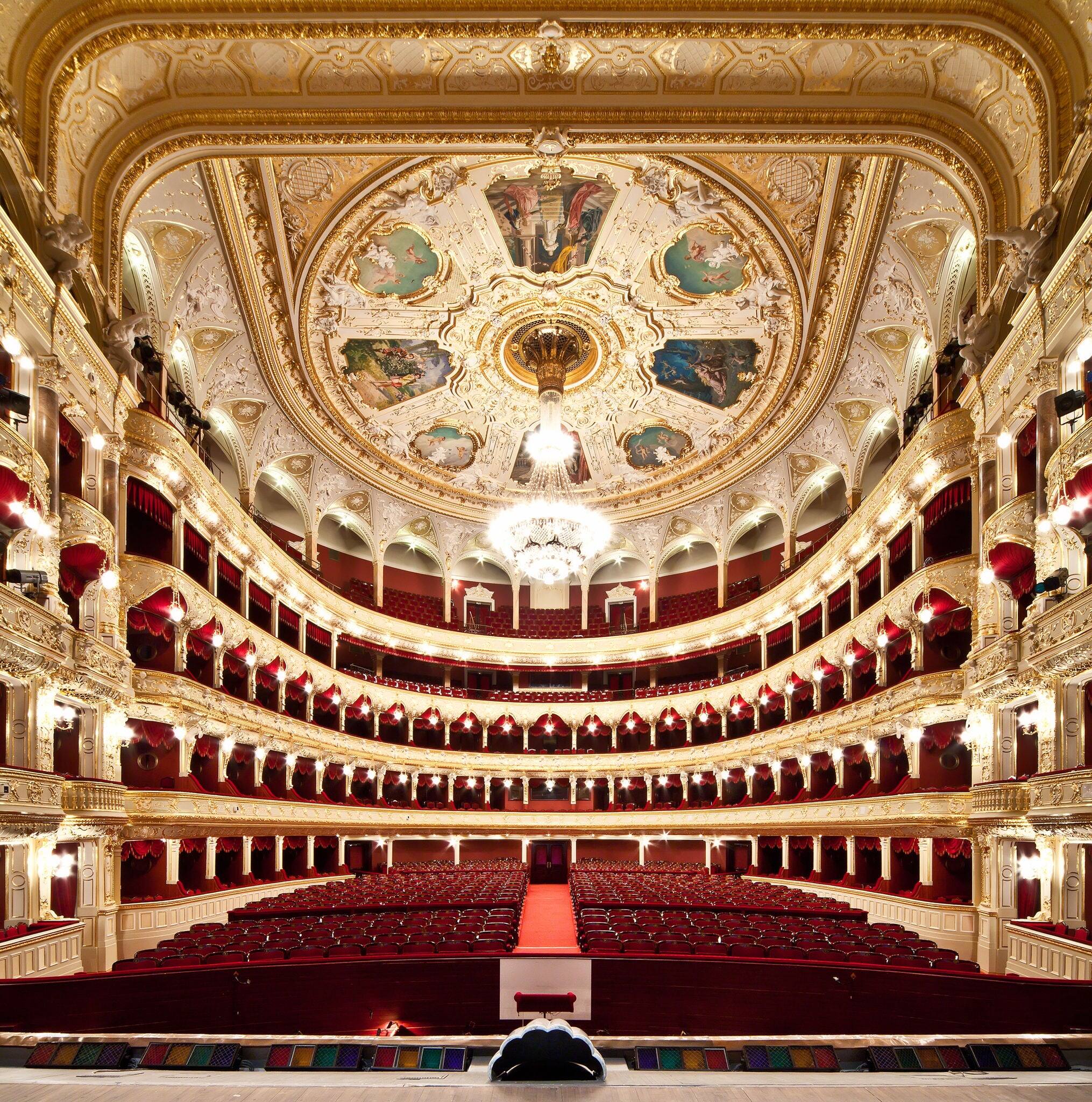 The Odessa National Academic Theater of Opera and Ballet in Ukraine. Central Golden Hall. 06 Jan 2014