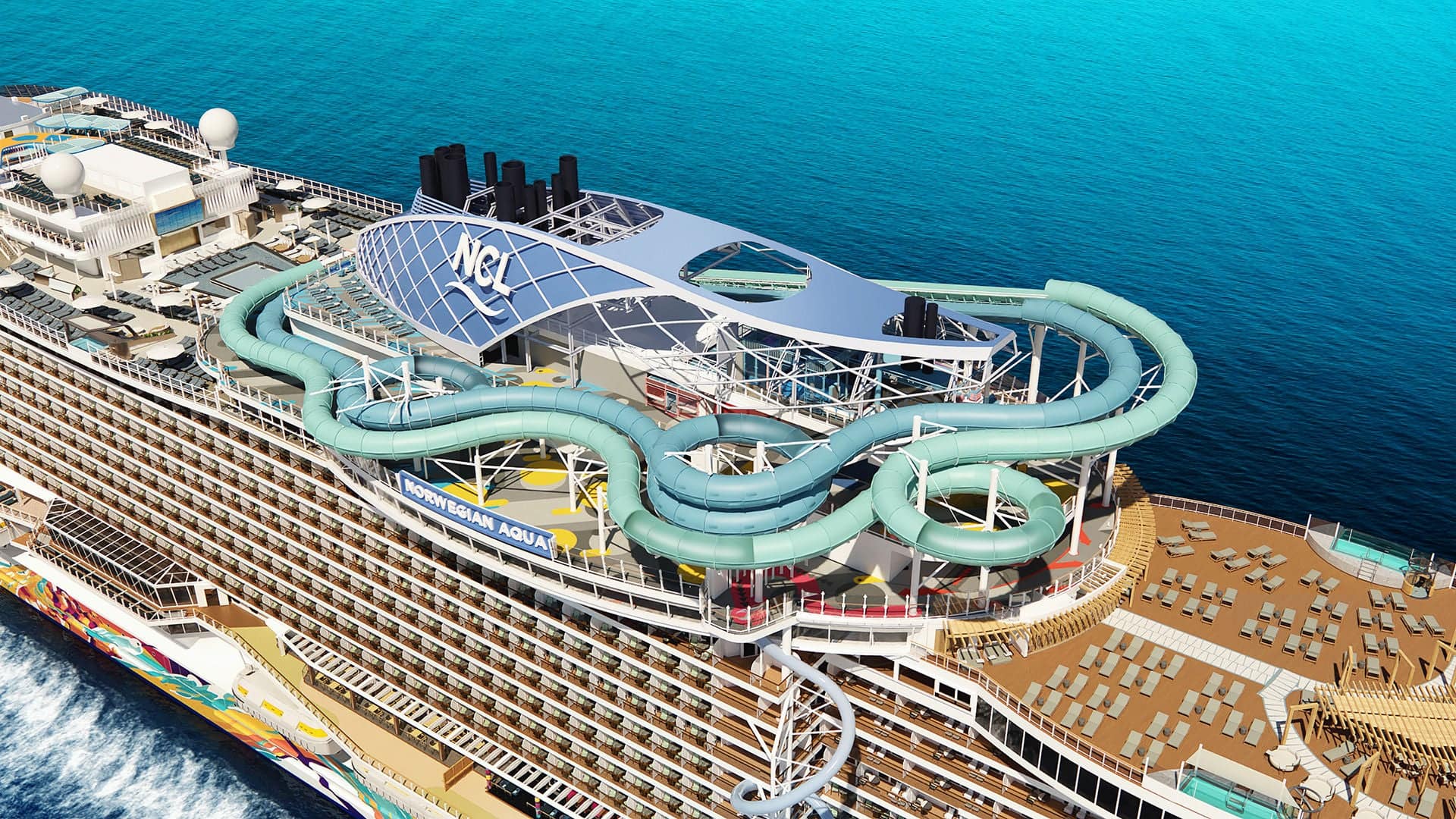 Barco NCL Aqua en el océano abierto