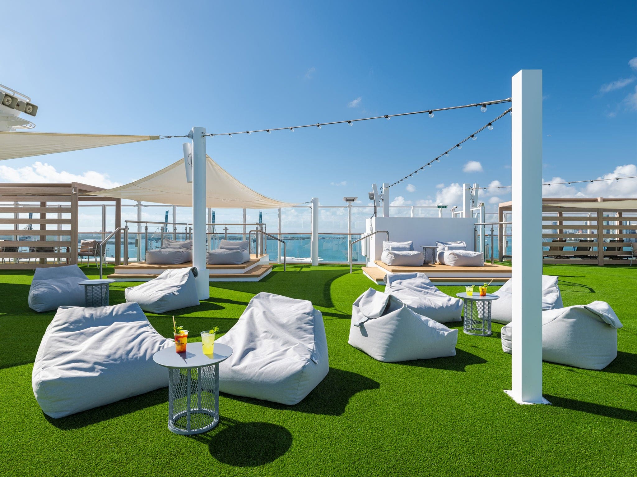 Horizon Park, Norwegian Bliss