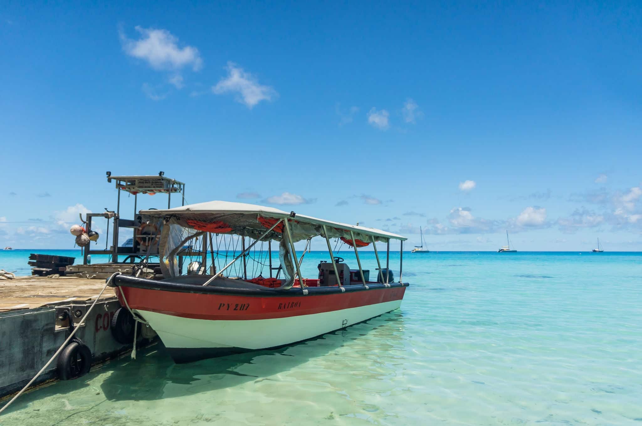 Paradise view of Rangiroa atoll, French Polynesia
