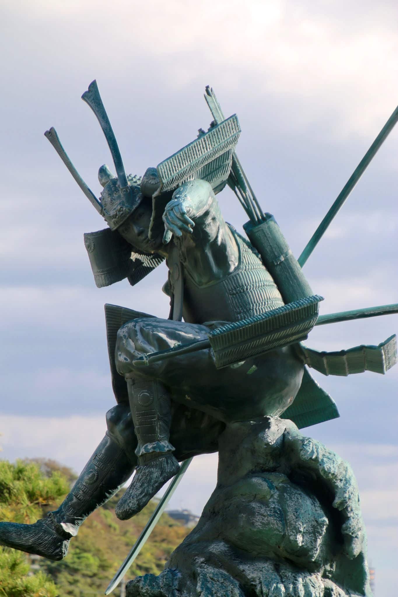 Statue of Yoshitsune Minamoto, Dannoura Battlefield (Shimonoseki City, Yamaguchi Prefecture)
