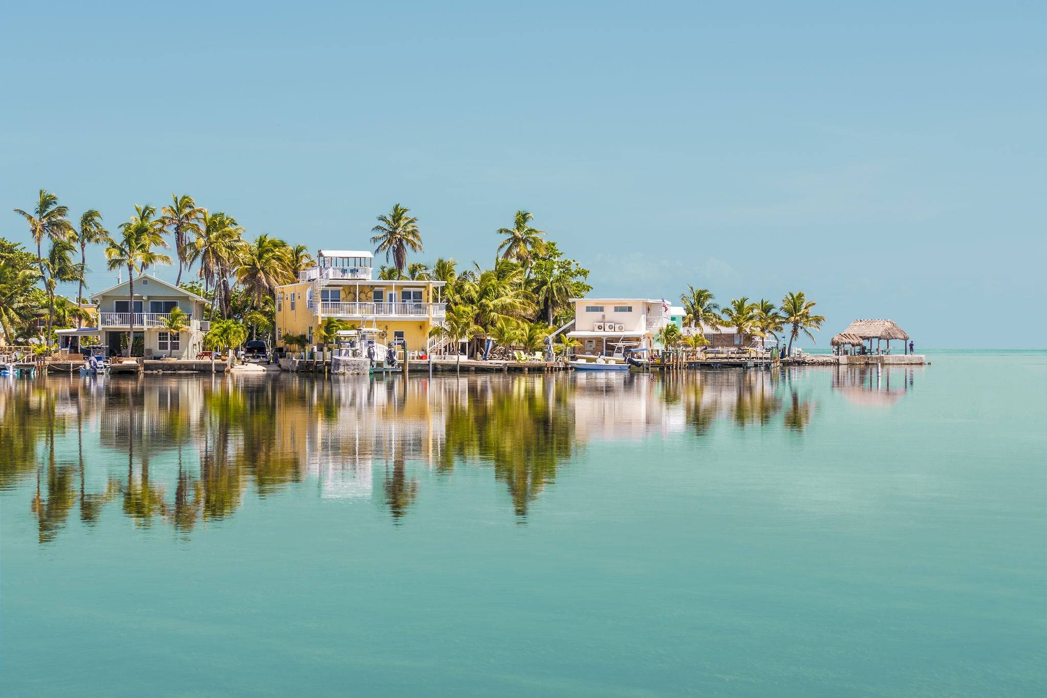 beautiful living area in the Keys on a sunny day