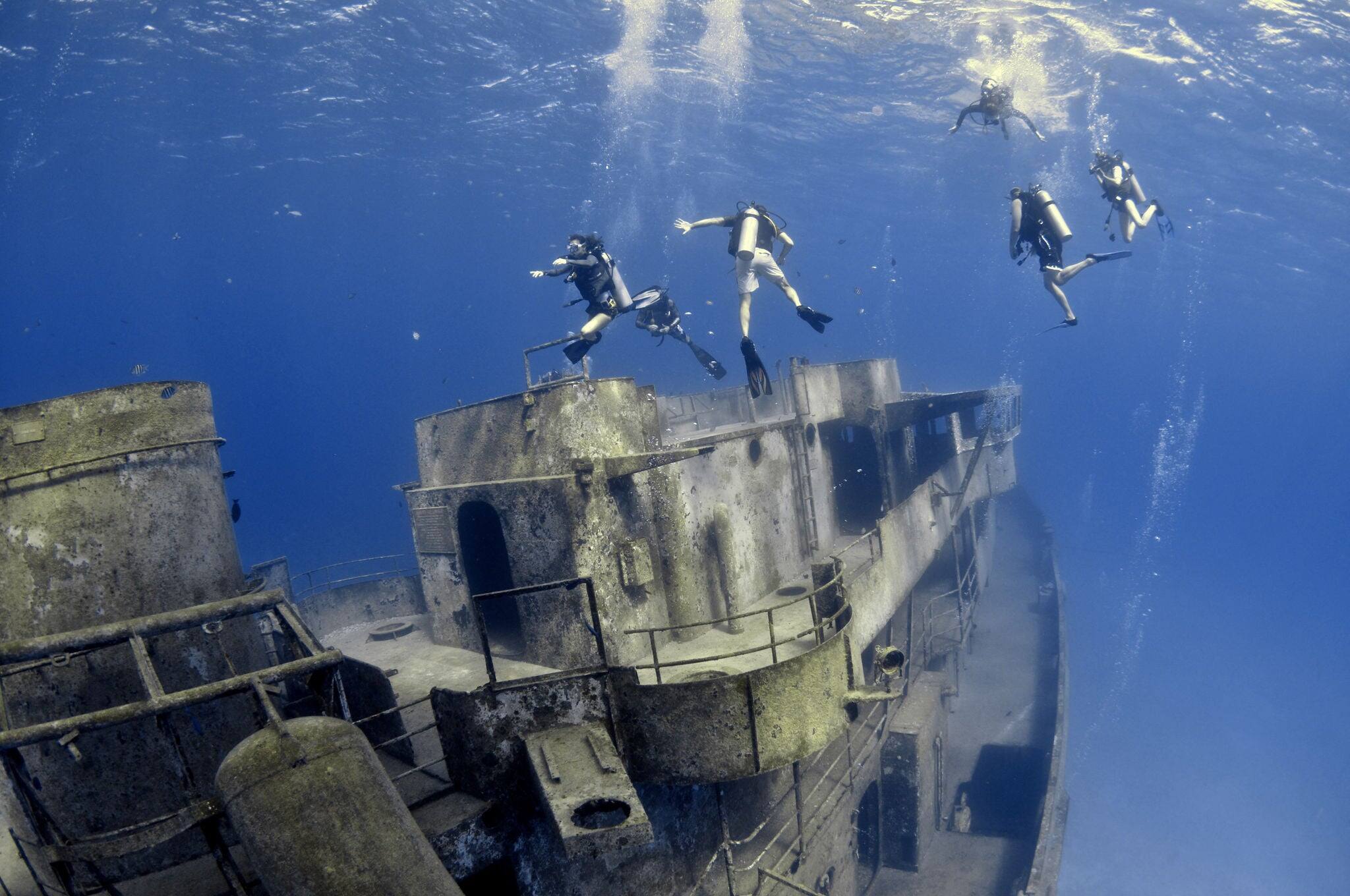 Safety Stop on the USS Kittiwake, Grand Cayman