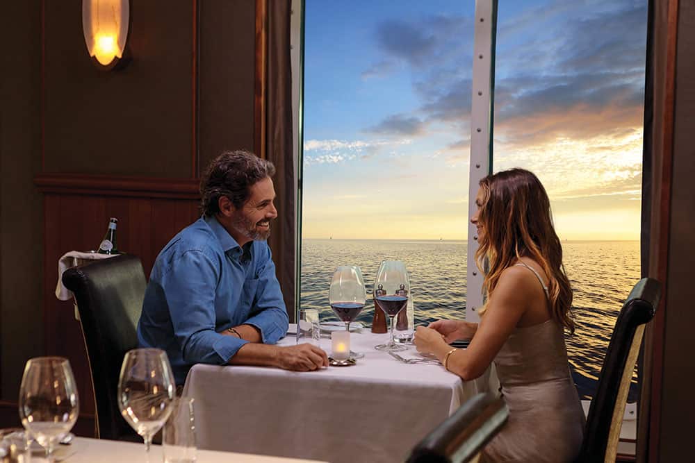 Enjoy Specialty Dining on Norwegian's Cruise Ships