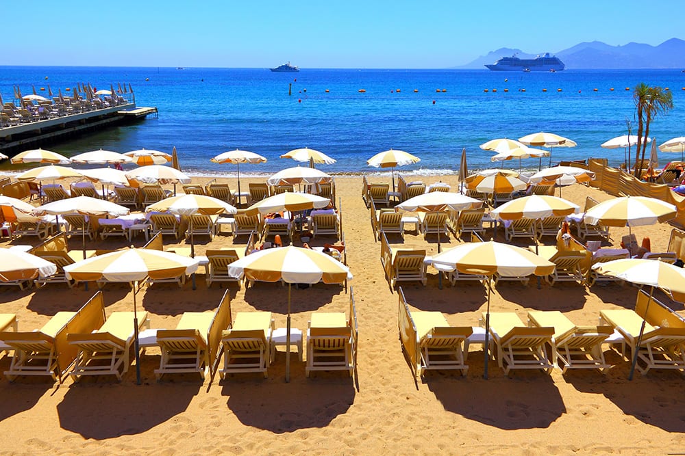 La playa de Cannes, Francia