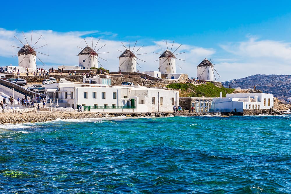 Como ir de Atenas para Mykonos? E de Santorini?