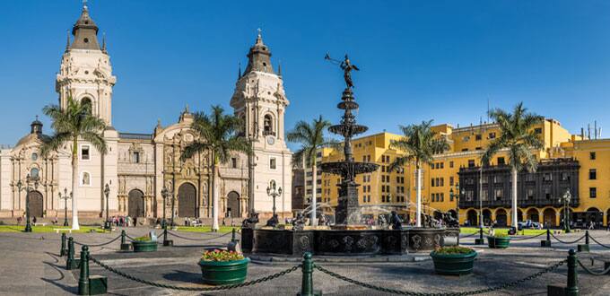 Admira la arquitectura increíble de Perú en la Plaza Principal