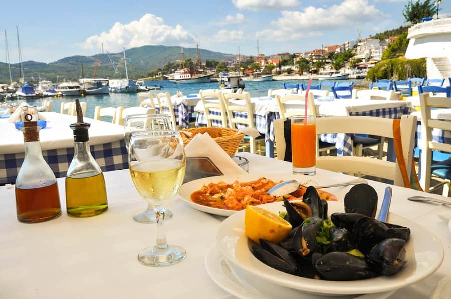 7 Food & Wine Tours to Enjoy on Your Greek Cruise