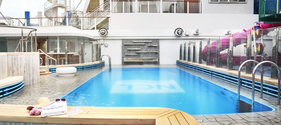 Piscina de Norwegian Cruise Line