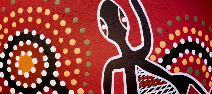 Arte aborigen en un crucero en Australia