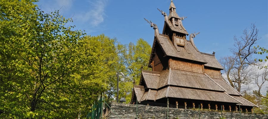 Iglesia de madera de Fantoft en tu crucero por Europa