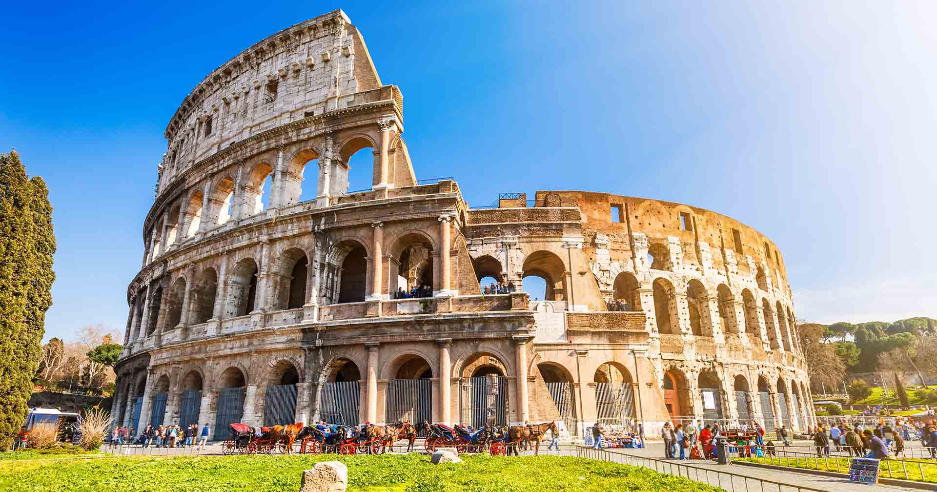 Roma, la Plaza España y la Basílica de San Pedro