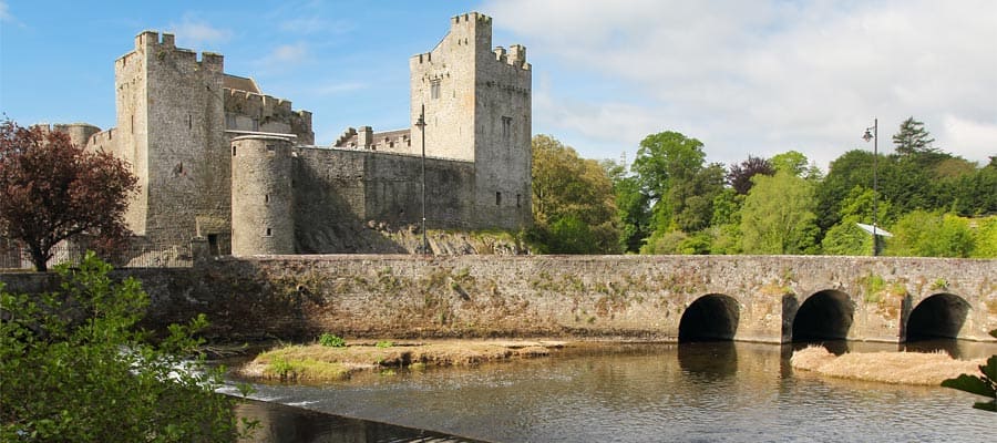 Castillo irlandés de Cahir en el condado de Tipperary en tu crucero por Europa