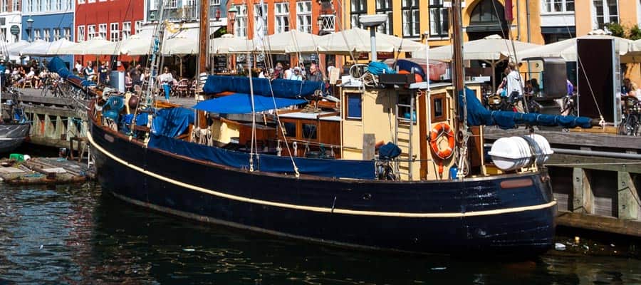 Muelle de Nyhavn en tu crucero a Copenhague