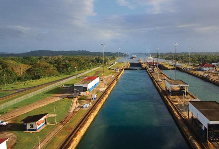 cruceros en el canal de panamá