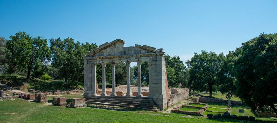 Butrinto es una ciudad declarada Patrimonio de la Humanidad por la UNESCO, cargada de historia antigua.