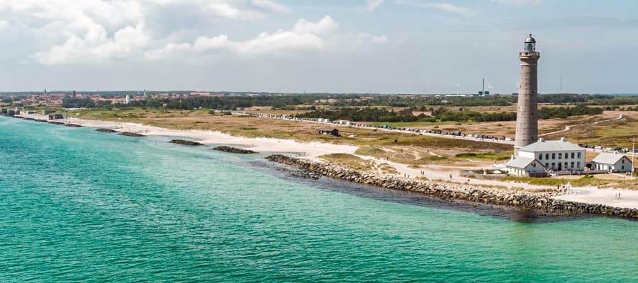 Disfruta de un paseo desde el centro de la ciudad hasta el faro de Skagen.