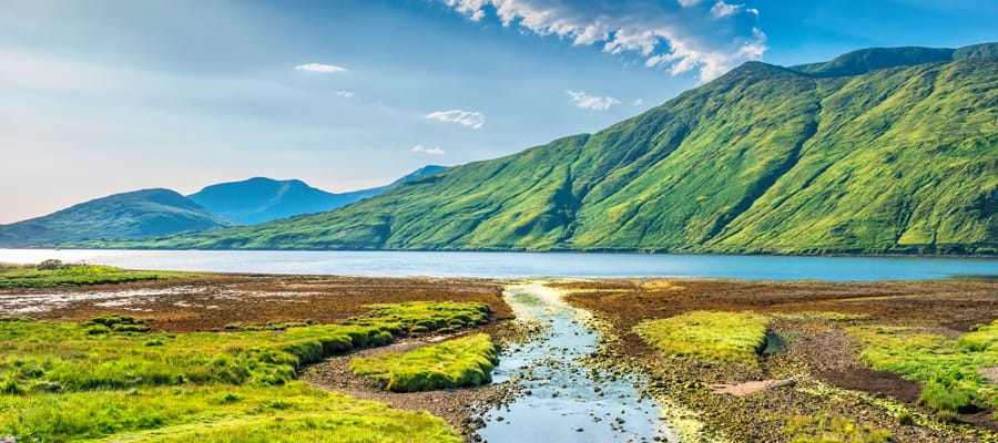 Descubre la belleza natural del único fiordo de Irlanda: el Killary Fjord.