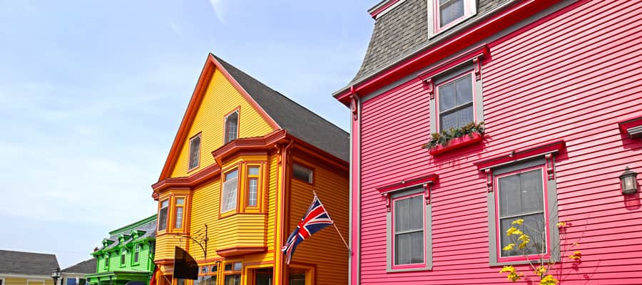 Explora los coloridos sitios de King Street en Lunenburg.