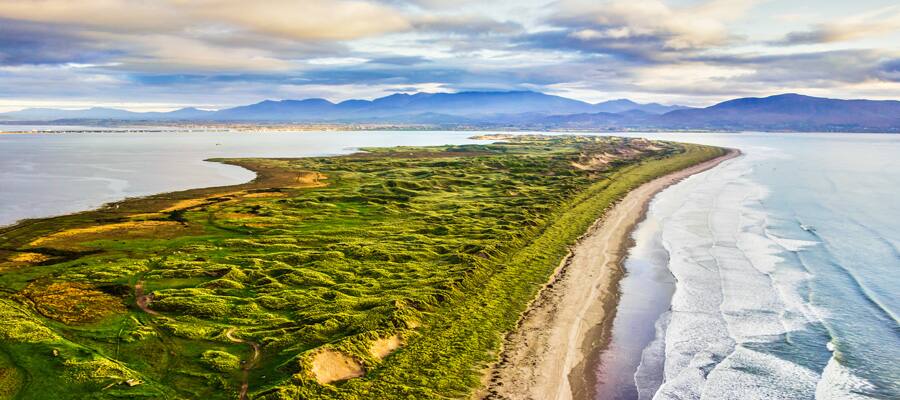 Camina por las escarpadas costas de la encantadora península de Dingle.