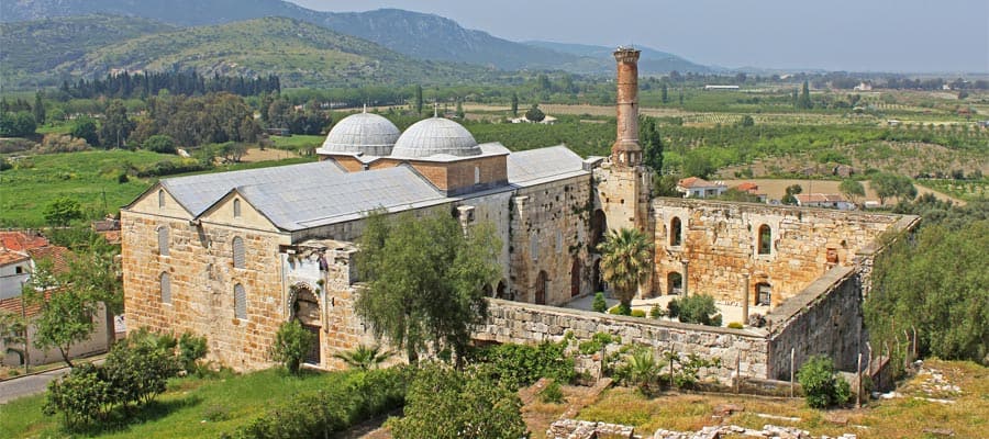 Mezquita de Isa Bey en tu crucero en Turquía