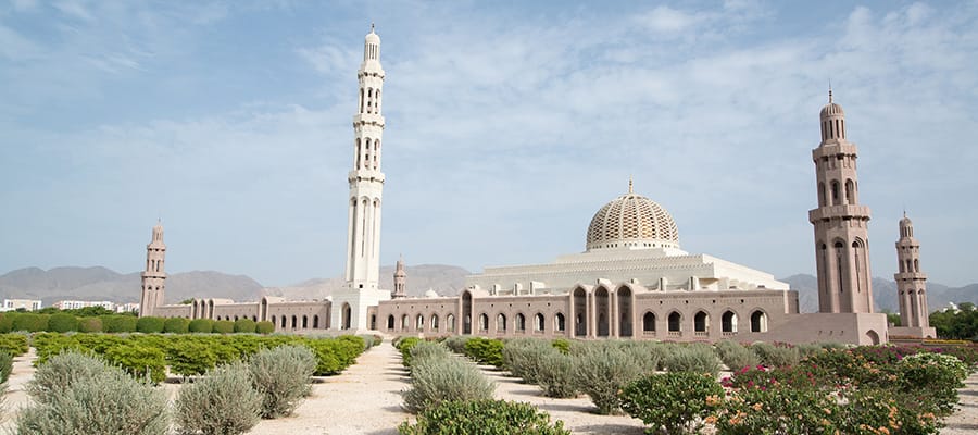 Gran Mezquita del Sultán Qaboos en tu crucero a Mascate