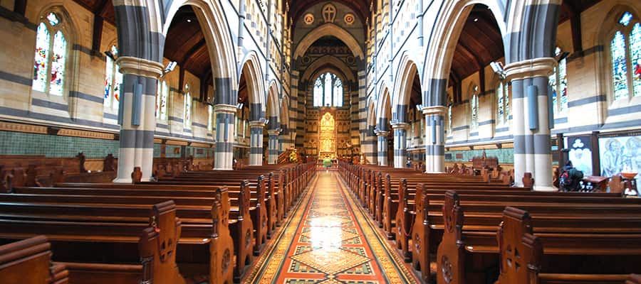 Interior de la Catedral de San Pablo en un crucero a Melbourne