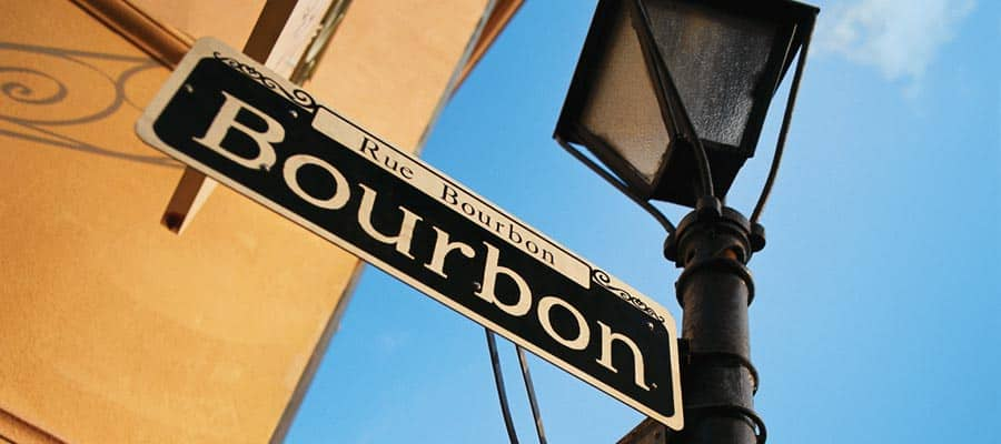 Recorre Bourbon St. en tu crucero en Nueva Orleans