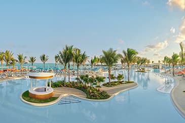 Nueva Great Life Lagoon