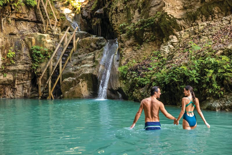 ¡Disfruta del Caribe y de las cristalinas aguas!