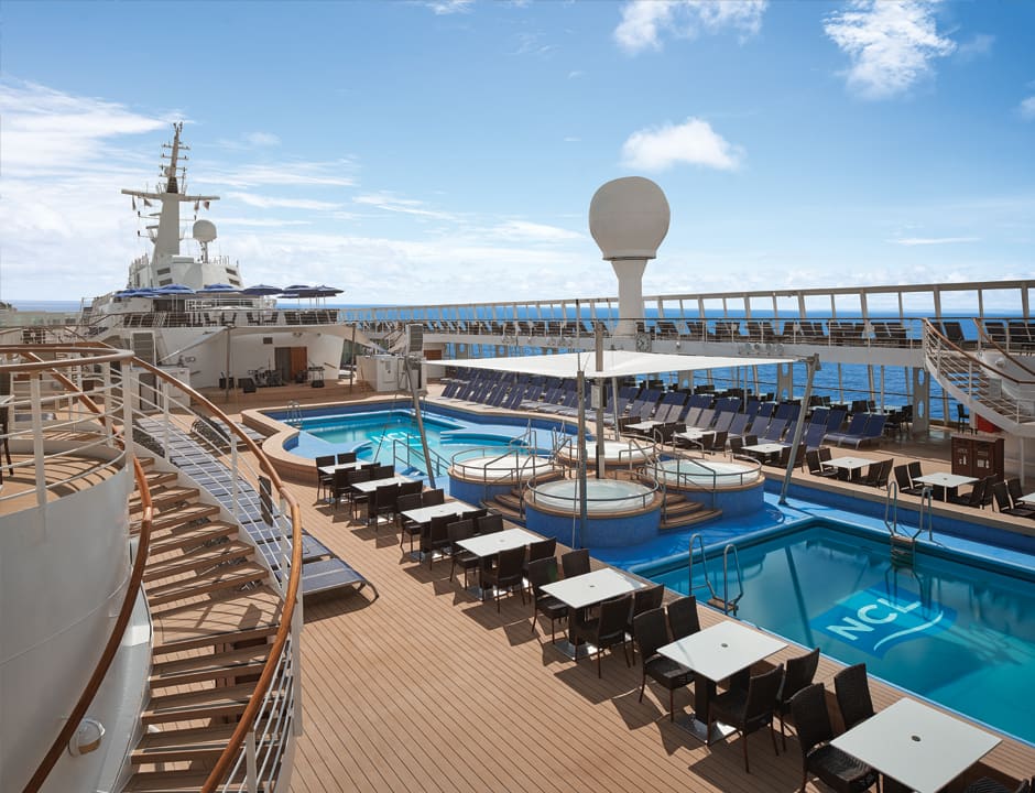 Cubierta de la piscina