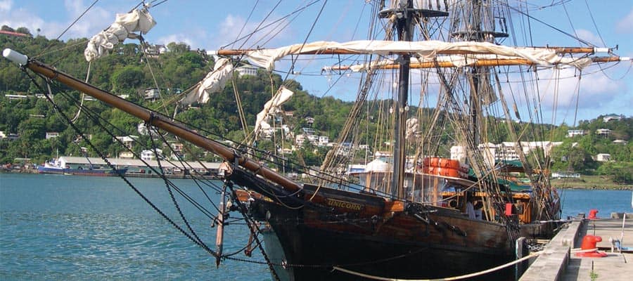 Crucero divertido de piratas de Santa Lucía