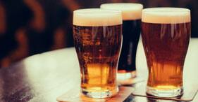 Tour de degustación por una cervecería y destilería artesanales Tour de degustación por una cervecería y destilería artesanales