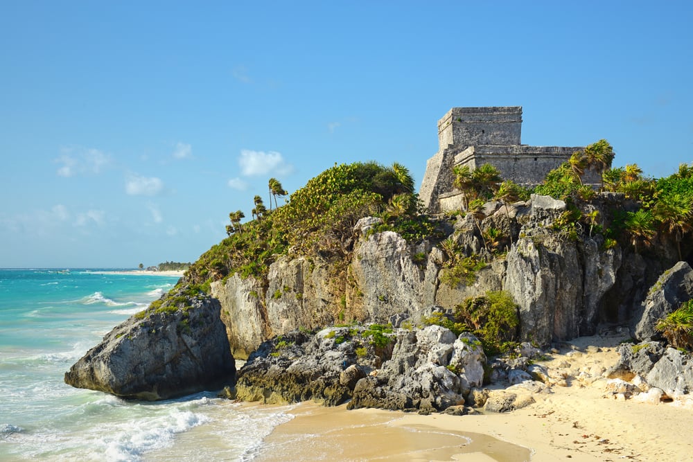 Visit Tulum Mayan Ruins on the Beach